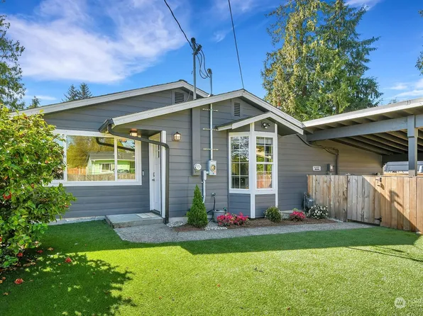 325 S 108th Place, Seattle, WA 98168