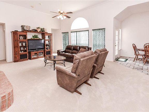 5th image of 2232 Eldger Dr