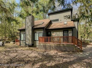 2917 Fairhaven Dr, Tobyhanna, PA