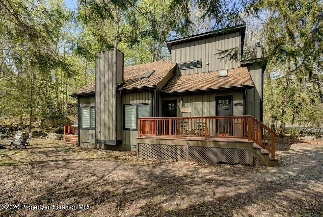2917 Fairhaven Dr photo 1