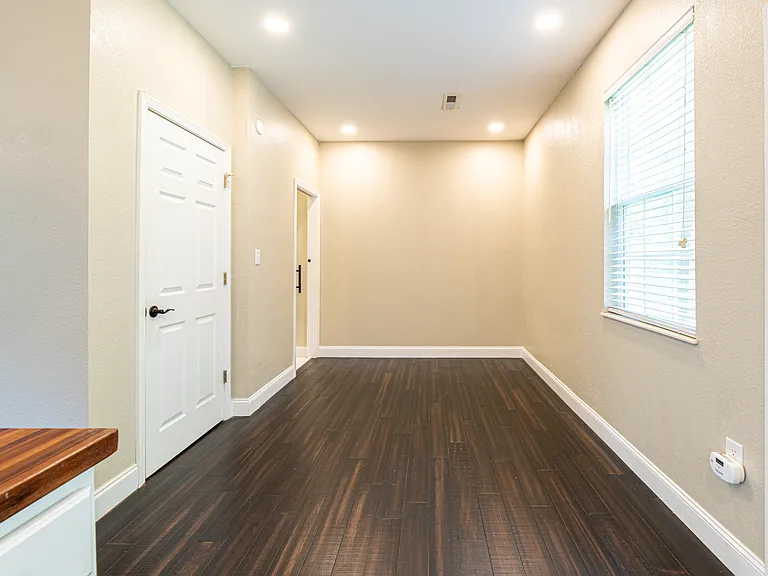 7211 Remagen Ln — Photo 12