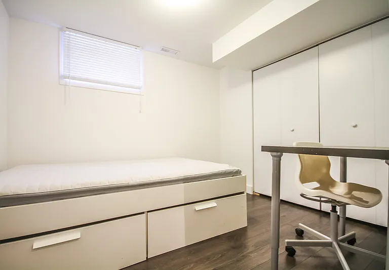 1148 Woodroffe Ave #B — Photo 7