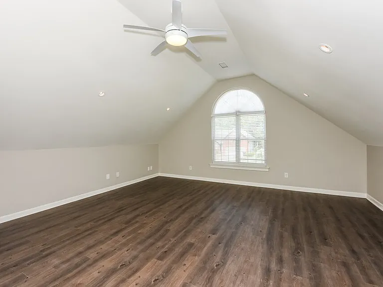 1594 Laurel Ledge Dr — Photo 8