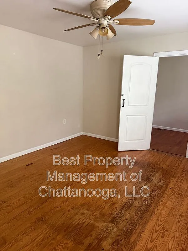 3 bed, 2.0 bath, $1,595 — Photo 3