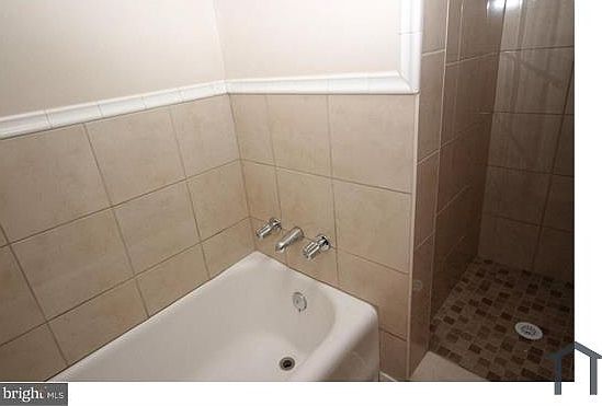 3rd image of 5220 Euclid St