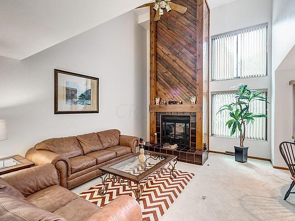 4th image of 2045 Willow Glen Ln