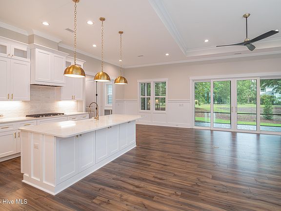 4th image of 854 Weston Lane SE