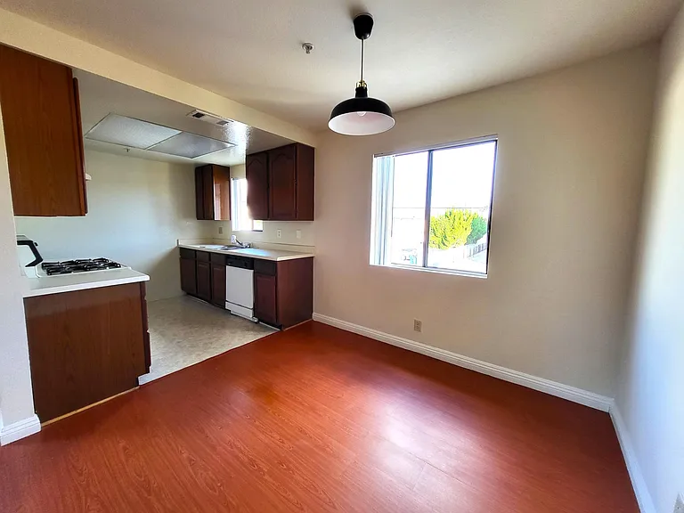 10888 Walnut St #8 — Photo 7