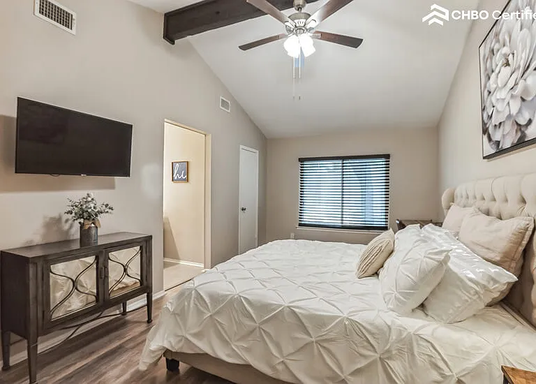 14319 Briartrail St — Photo 16