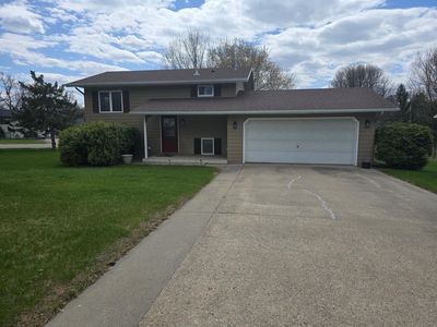 1333 Lori Ave, Detroit Lakes, MN, 56501