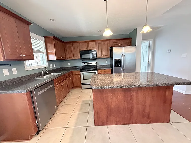 1074 Grove Landing Ln — Photo 15