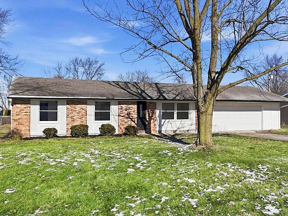 3rd image of 22331 Maple Ln