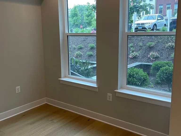 10324 Grosvenor Pl — Photo 16