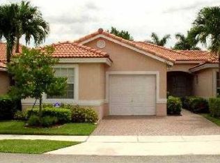 525 NW 129th Way, Pembroke Pines, FL 33028