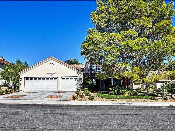 2nd image of 3240 Shoreline Dr