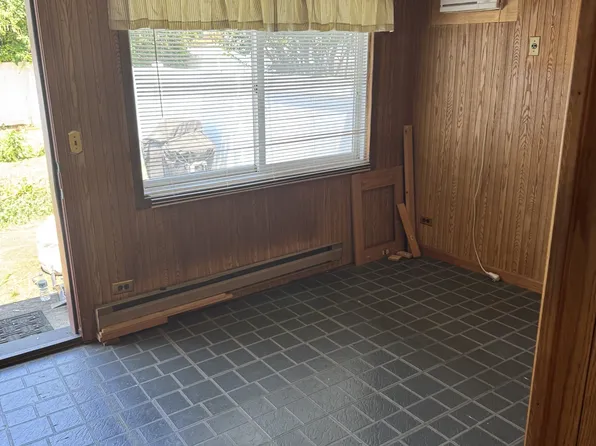 151-15 12th Avenue 1 image 2 of 6
