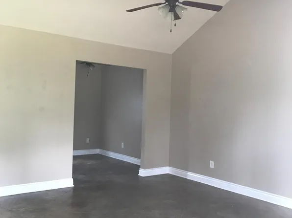 (undisclosed Address), Hammond, LA 70401