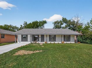 608 Lloyd Dr, Baytown, TX 77521