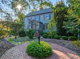 21 Riverwood Ave, Bedminster, NJ 07921