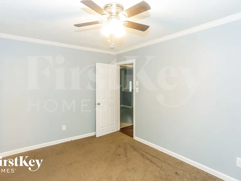 1502 Kingston Dr — Photo 15