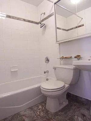 Rented by David Francis New York LLC | media 17