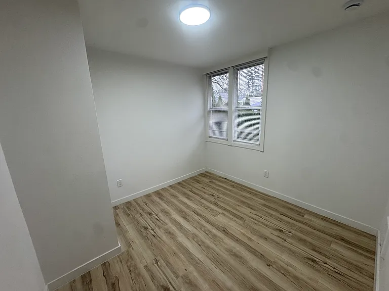 5759 NE Sumner St #5759 — Photo 4