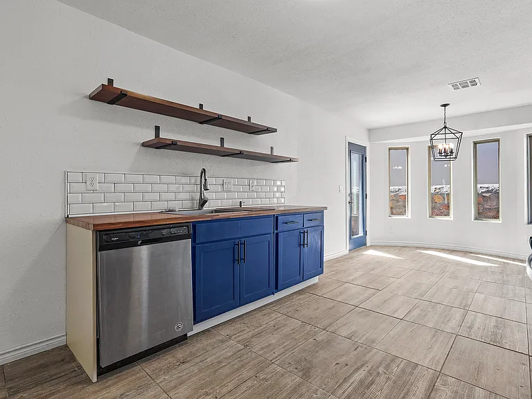 12842 Osmotherley Ave — Photo 12