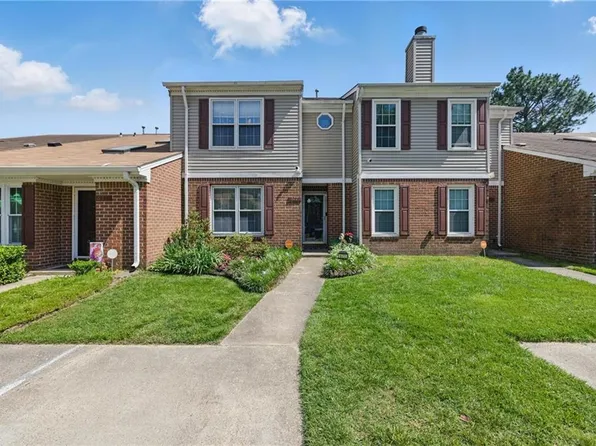 677 Hollomon Dr, Hampton, VA 23666
