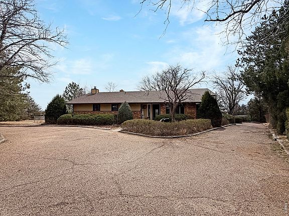 2nd image of 512 Springdale Rd