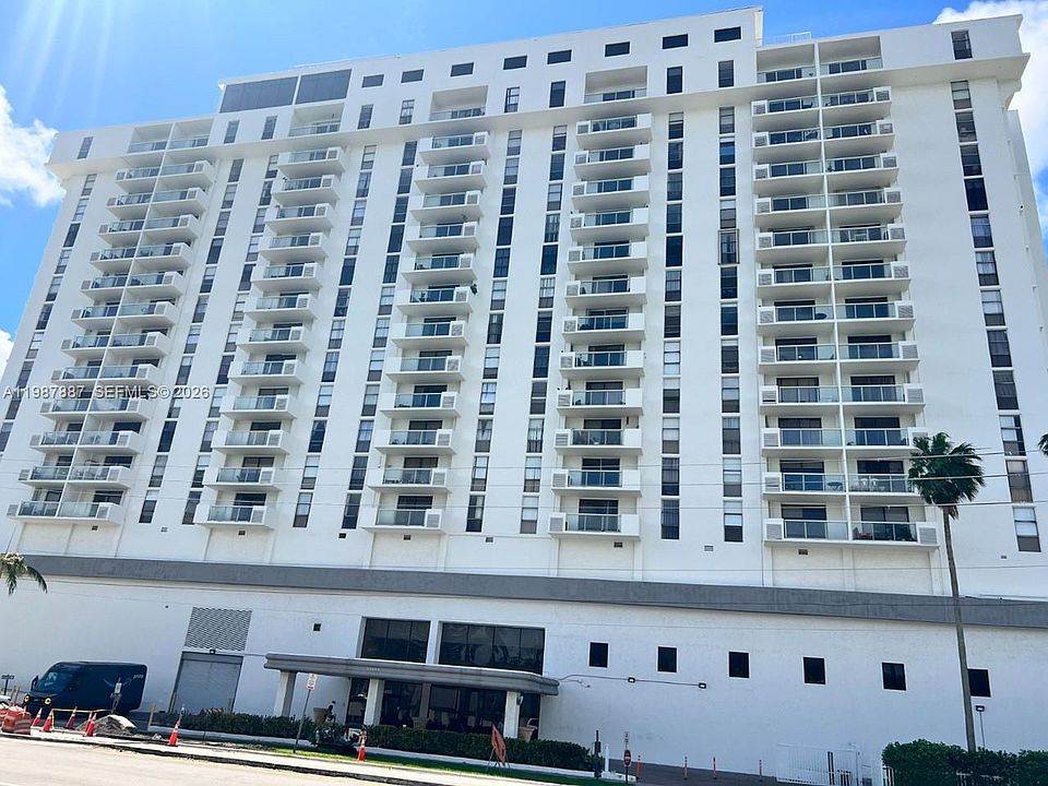 1st image of 13499 Biscayne Blvd APT 613