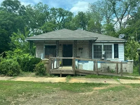 1927 Philpot Ave, Selma, AL 36703