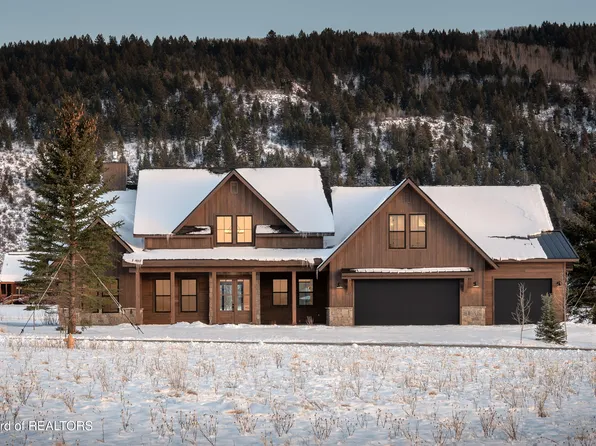 706 Royal Elk Cir, Victor, ID 83455