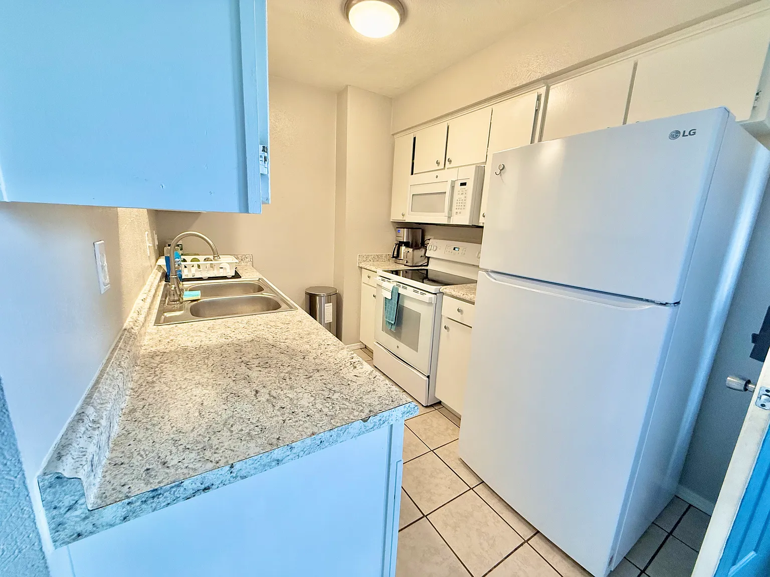 2 bed, 1008 sqft, $1,250 — Photo 3