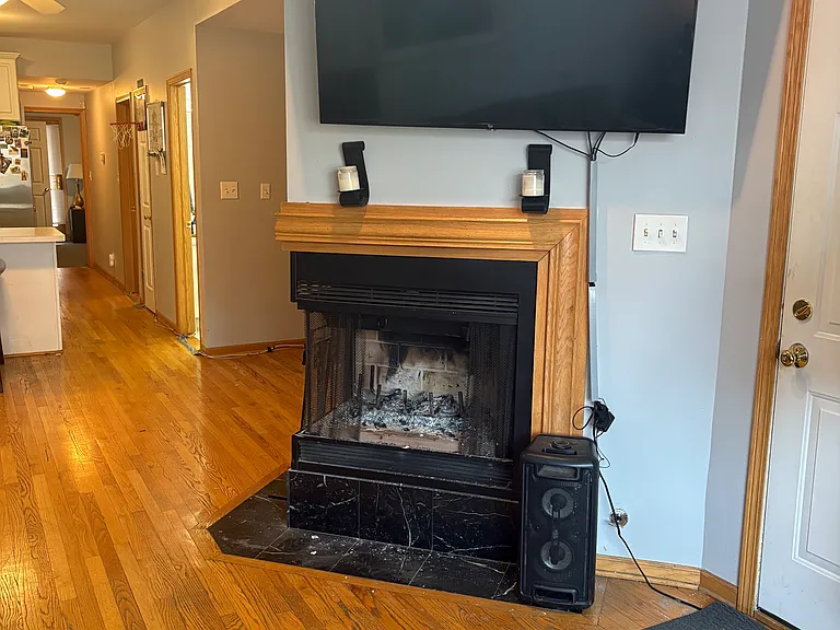 1410 N Bosworth Ave #1 — Photo 6