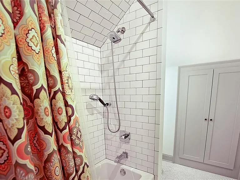 1430 Harvard Rd — Photo 22