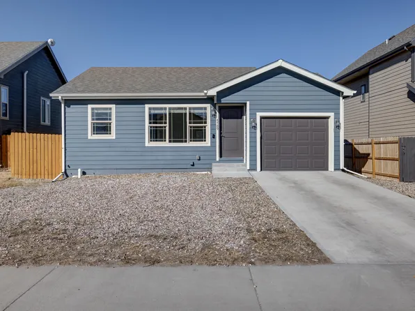 4798 Pontiac St, Mills, WY 82604