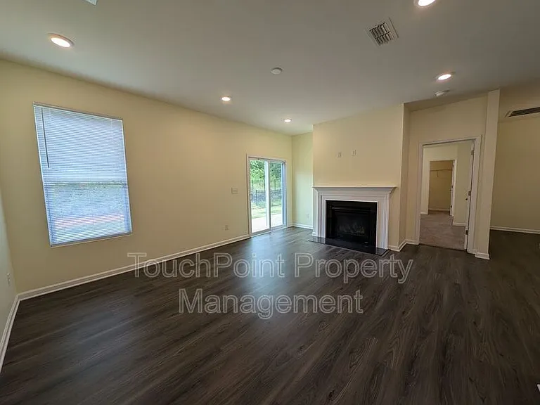 7016 Wheyfield Dr — Photo 10