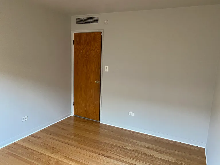 3015 W 87th St #2E — Photo 10
