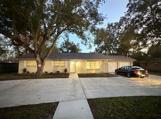 202 Massey Tompkins Rd, Baytown, TX 77521