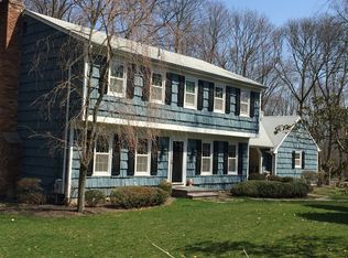 113 Rustic Rd, Port Jefferson, NY 11777