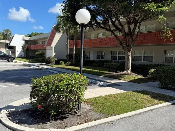 802 Cypress Blvd APT 101B, Pompano Beach, FL 33069