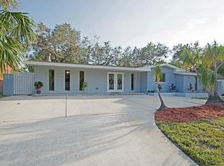 935 Cedarwood Ave, Dunedin, FL 34698