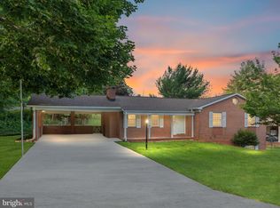 23 Portsmouth Rd, Front Royal, VA 22630