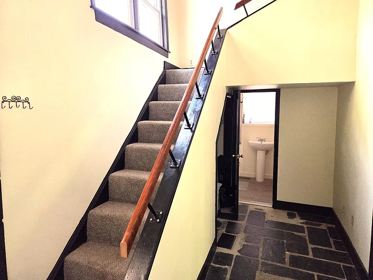 9 Granite Ave — Photo 6