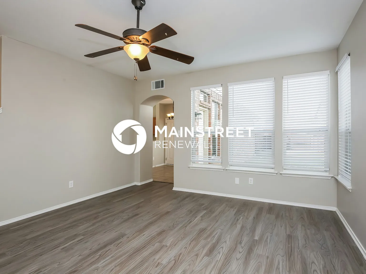 339 Overlook Ln — Photo 2