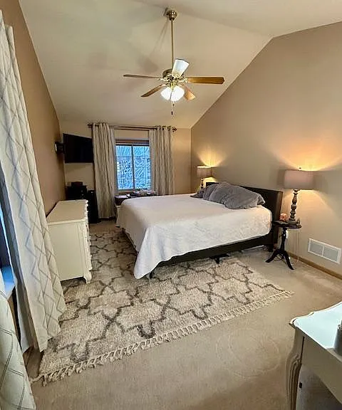 Spacious and well lighted Master ensuite with walking closet and boxed window
