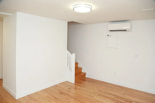 Rented by Brownstone Property Group | media 14