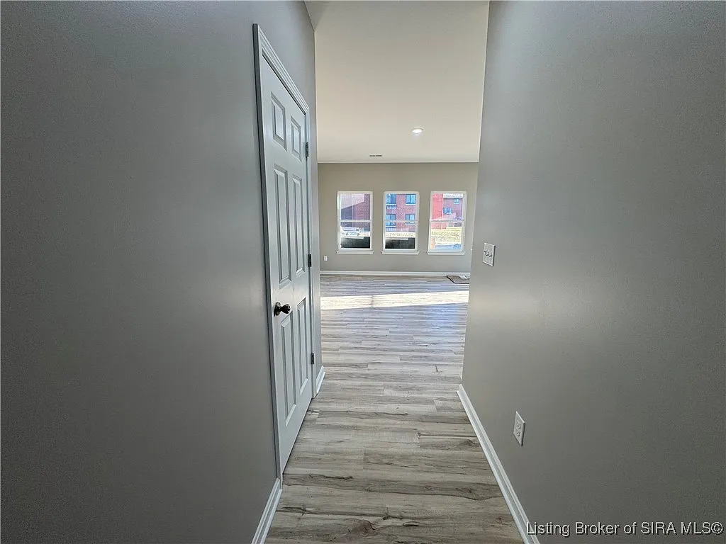 3 bed, 2.5 bath, 1635 sqft, $2,110 — Photo 3