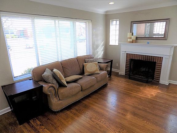 2nd image of 5458 Lindenwood Ave