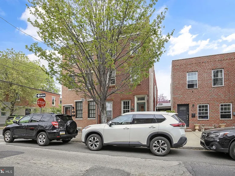 1631 E Berks St — Photo 29